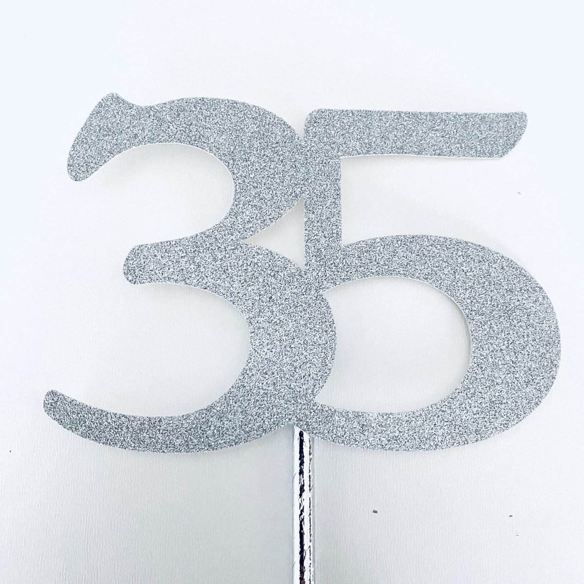 Taarttopper| Cake topper | Taartversiering| Verjaardag| Cijfers | 35 | Zilver glitter|14 cm| karton